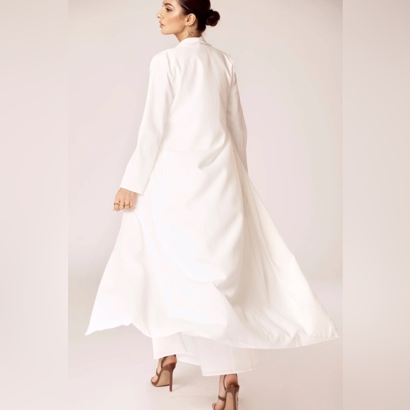 Noora Textured Three Piece Abaya Set - White π€ RARE! β€οΈβπ₯ - Picture 3 of 9